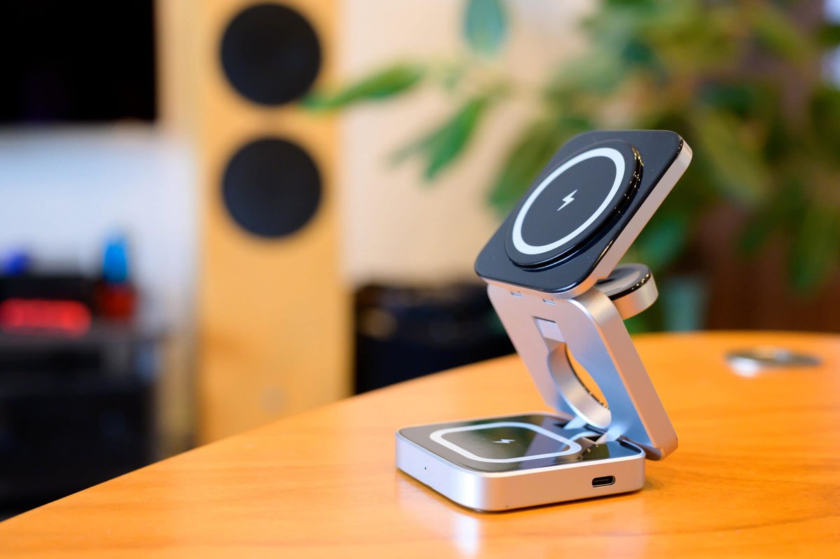 3 In 1 Foldable Magnetic Wireless Charger Stand を購入