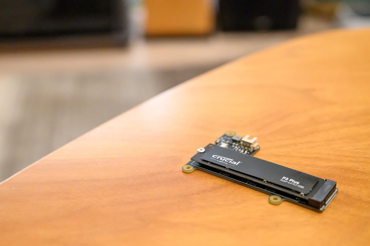 Crucial P3 Plus Gen4 NVMe SSD を購入