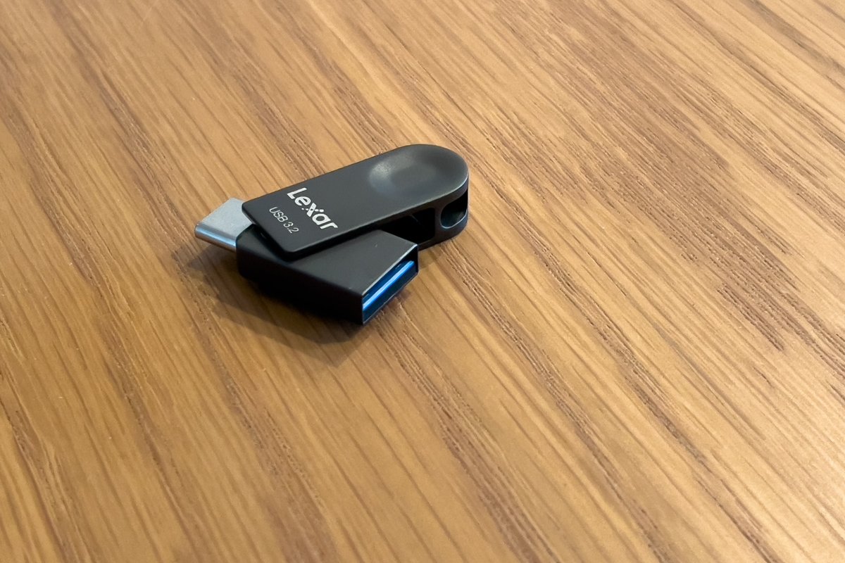 Lexar JumpDrive Dual Drive E32c 64GB を購入