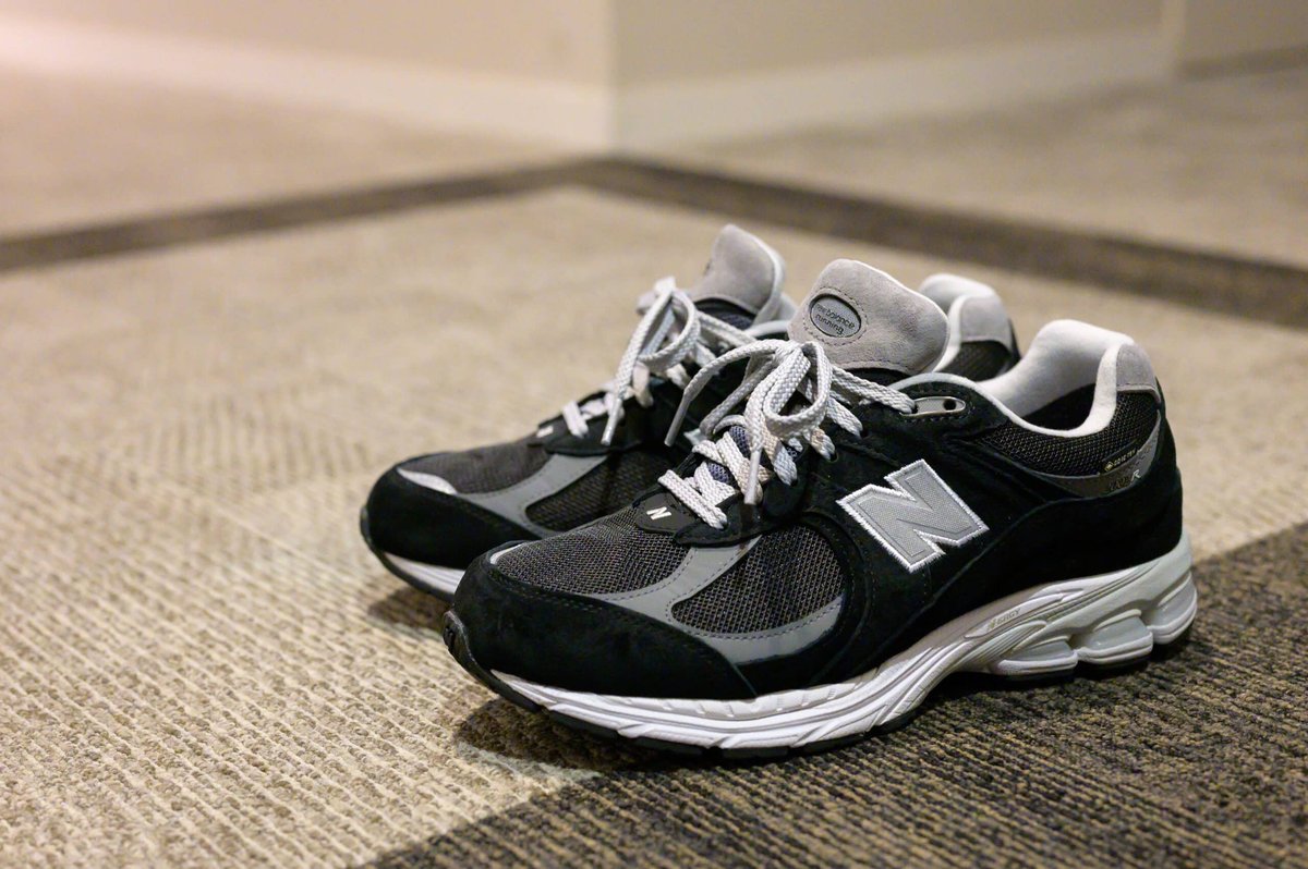 New Balance M2002R GTX D を購入